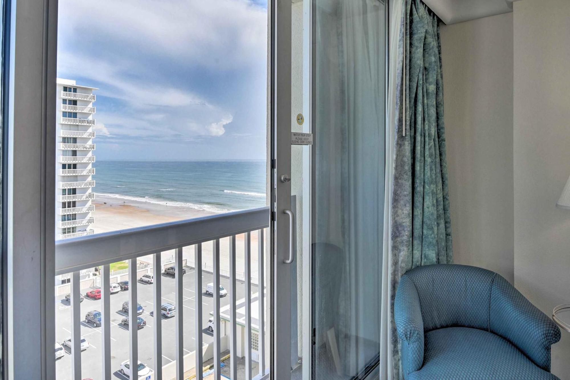 Sunny Daytona Beach Gem With Ocean Views! 아파트 외부 사진